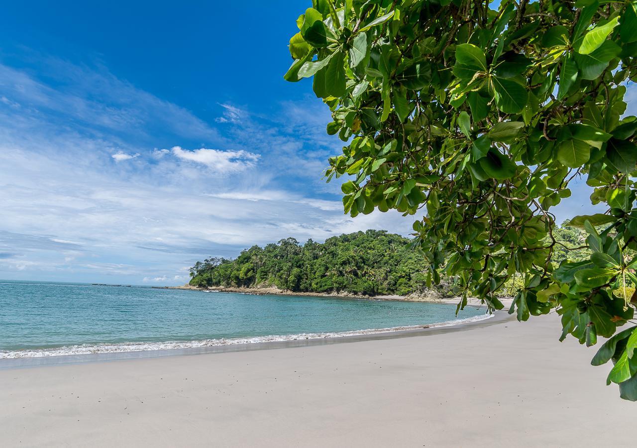Hotel Manuel Antonio Exteriör bild