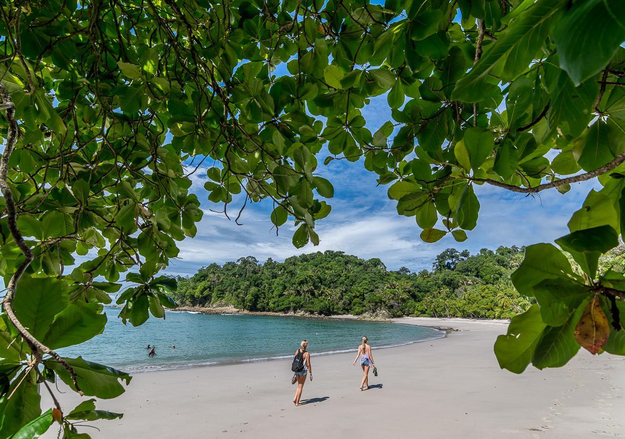 Hotel Manuel Antonio Exteriör bild